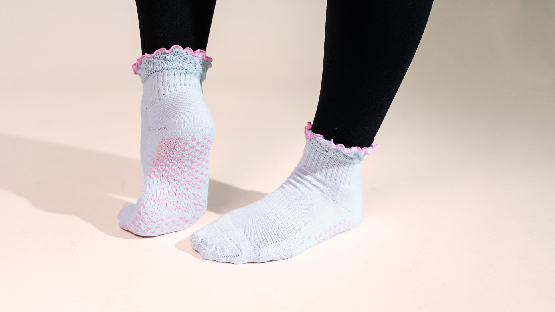 betty rides snowboard sock The Betty – Sunday Social